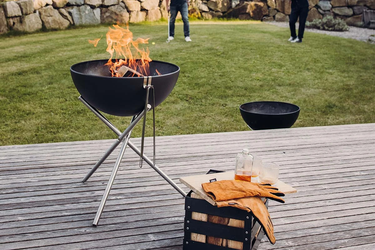 Brasero acier rond Ø57 cm sur trépied extérieur – BOWL 57