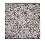 Tapis texturé en galets gris avec bordure noire