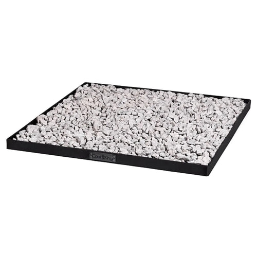 Plateau rectangulaire noir rempli de galets blancs, probablement en céramique ou en plastique.