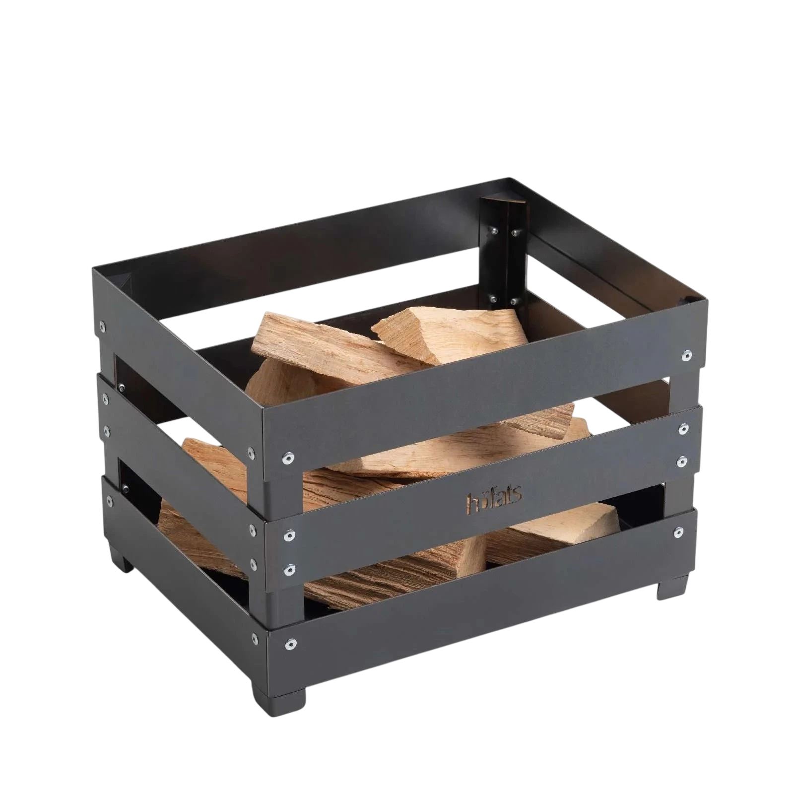 Caisse en bois gris anthracite avec cadre et poignées en métal, contenant du bois de chauffage.