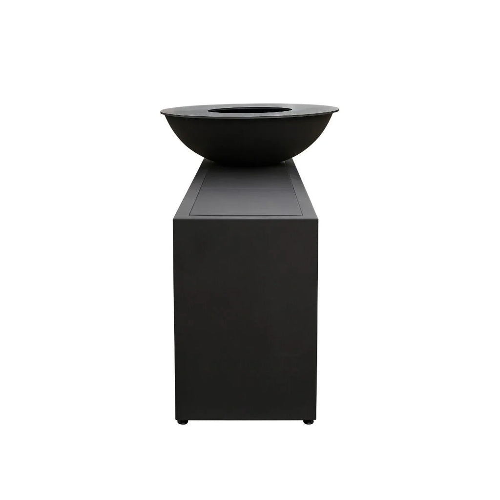 Bol en acier noir mat pour foyer avec un design élégant et moderne.