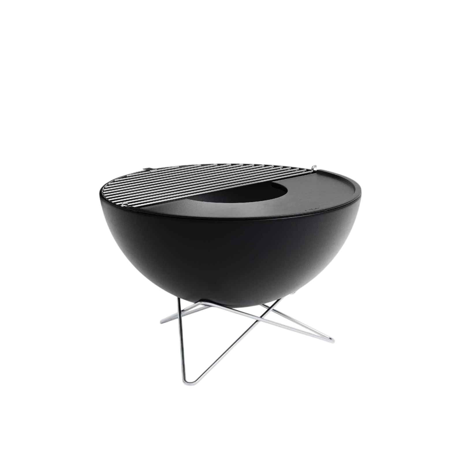 Barbecue grill noir en forme d’œuf avec des pieds en métal et un gril supérieur.