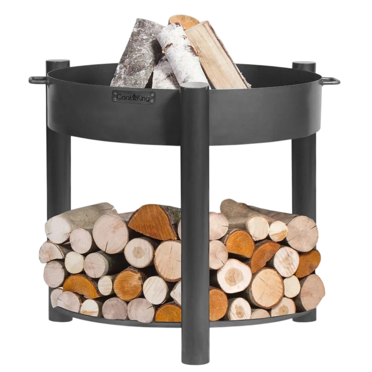 Porte-bûches en métal noir avec des pieds courbés et des bûches empilées à l’intérieur.