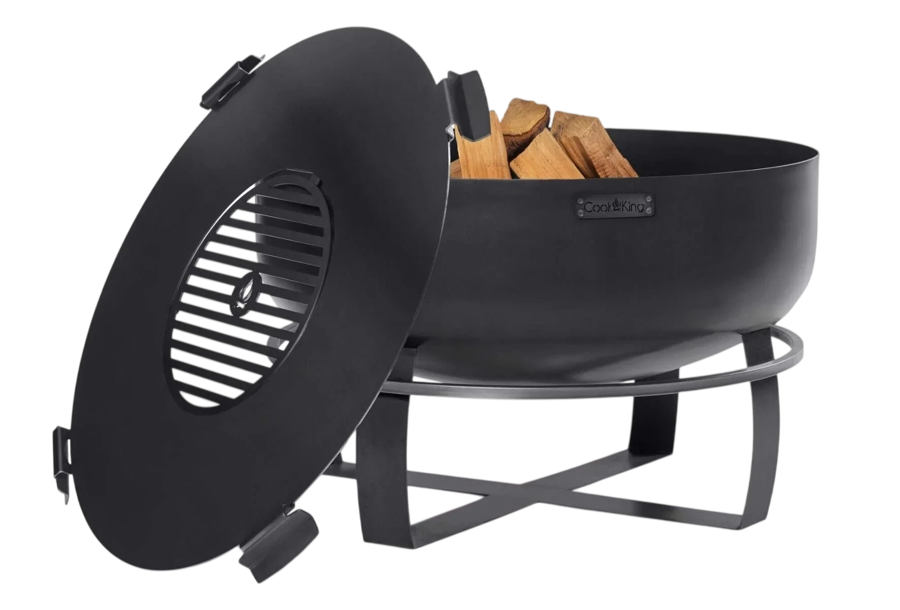 Foyer de feu en fonte noire avec couvercle et design à grille, adapté à un usage extérieur.