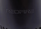 Appareil de marque redfire noir mat avec logo en relief.