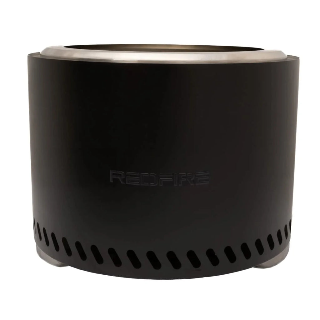 Foyer de feu cylindrique noir avec un rebord et une base en acier inoxydable, présentant le nom de marque « redfire » en relief sur son côté.