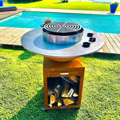 Brasero plancha acier corten Ø100cm PREMIUM avec grille argentée et bois