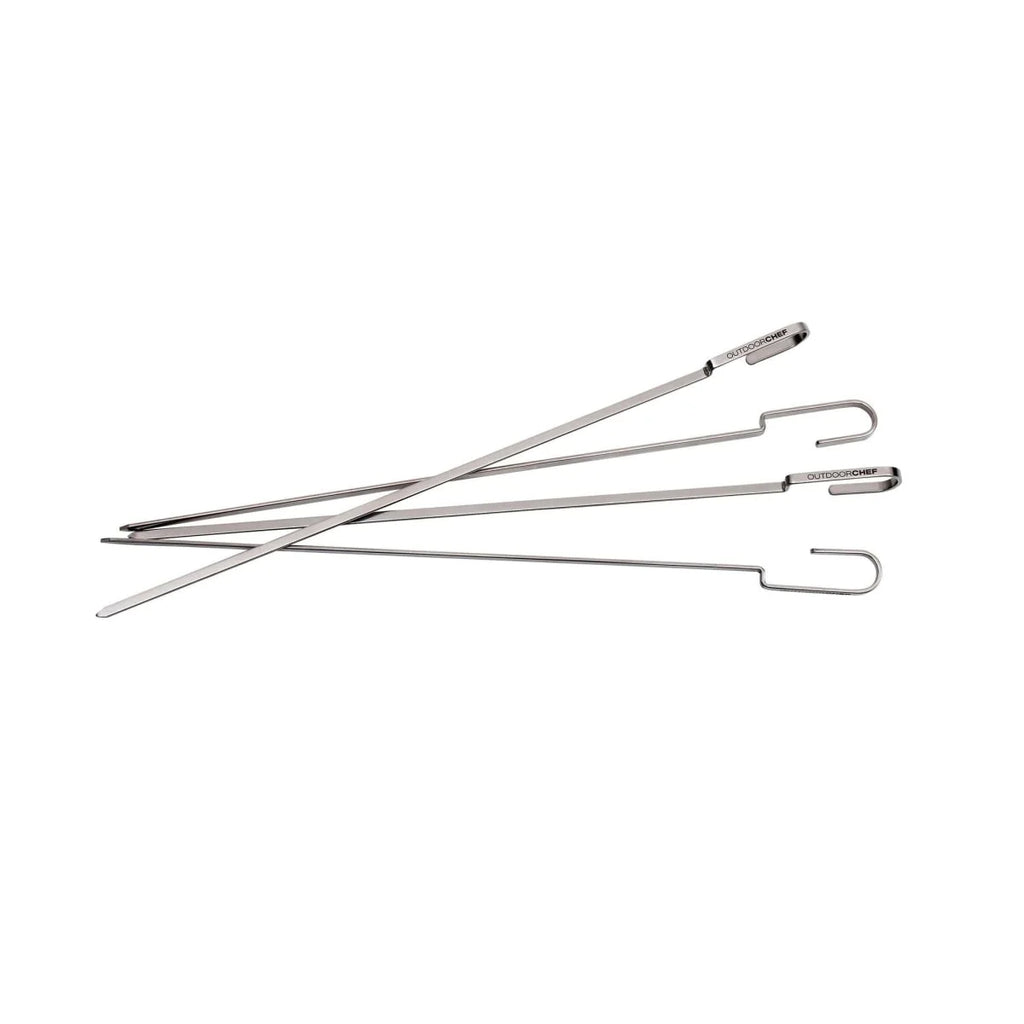 Brochettes de barbecue en acier inoxydable avec crochets, poignées argentées et noires.