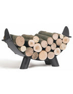 Porte-bûches en forme de cochon noir avec des bûches de bois à l’intérieur, conçu pour un usage en extérieur.