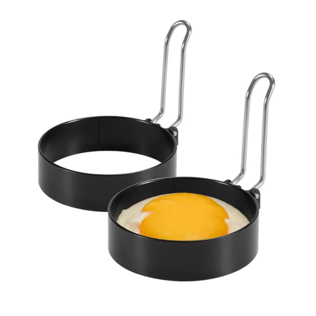 Cerclage de cuisson métal noir rond avec poignée et oeuf au plat