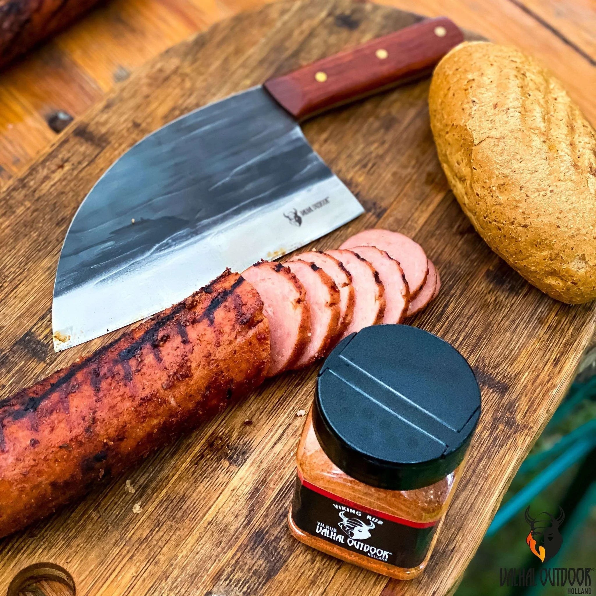 Couteau santoku Yaxell de 12 pouces avec manche en bois.