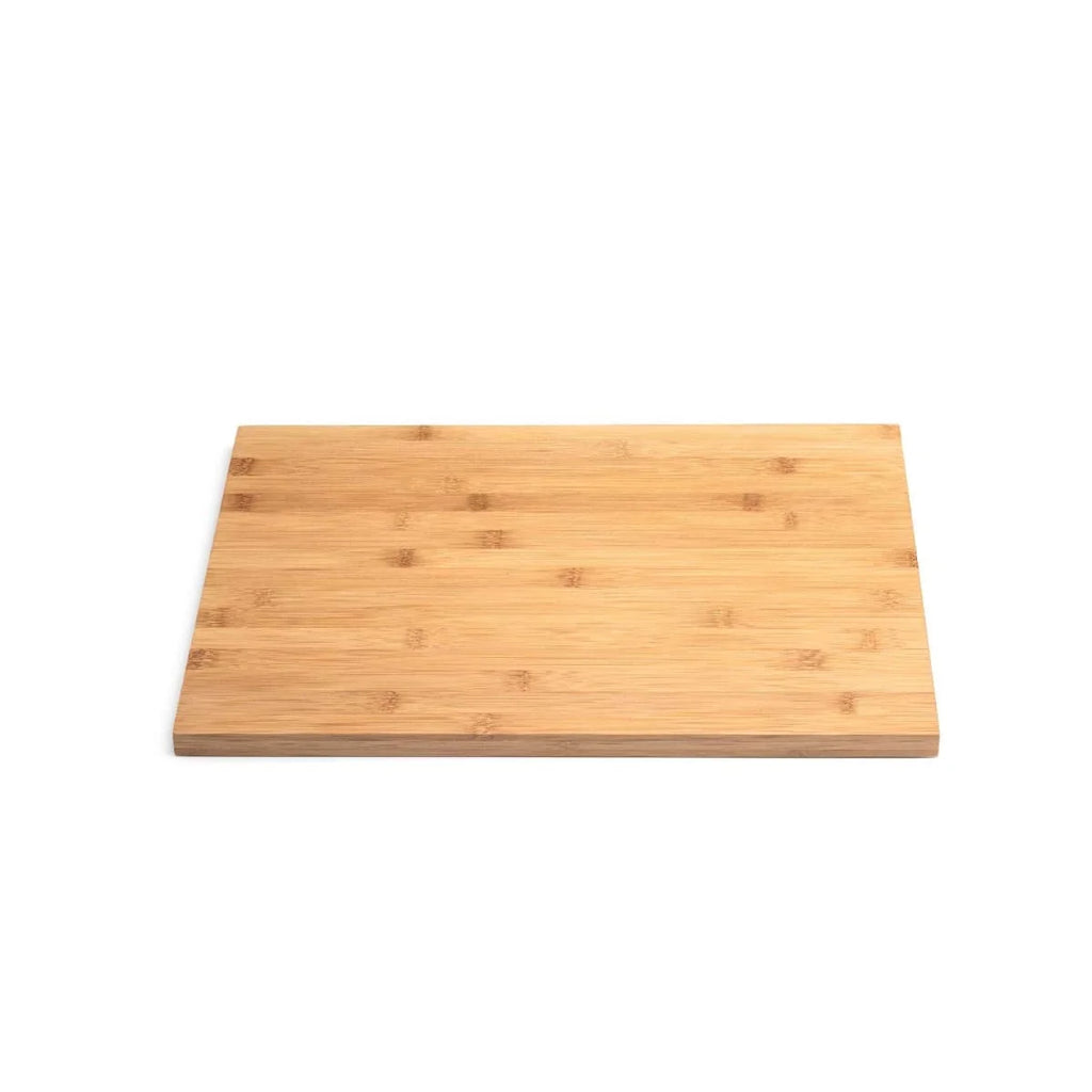 Planche à découper en bambou avec motif de grain naturel et couleur brun clair.