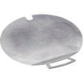 Pelle à pizza ovale en argent avec manche et design ajouré pour un rangement facile.
