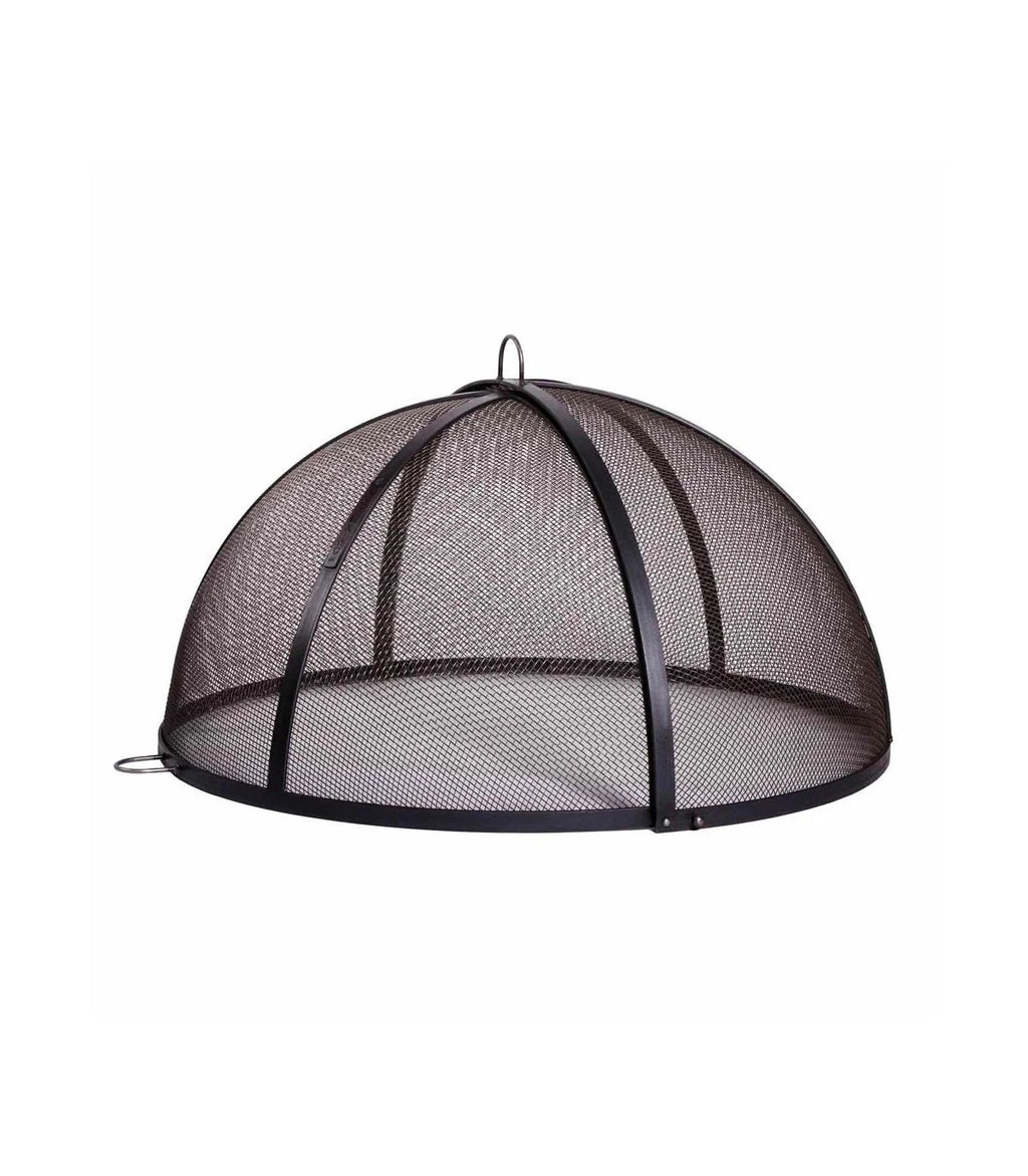 Écran de cheminée de feu en maille noire avec une forme de dôme et un cadre en métal.
