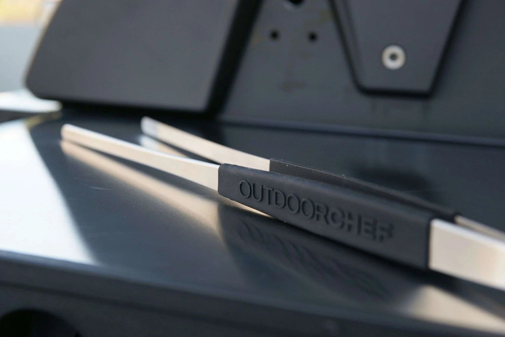 Équipement de plein air sangle noir et blanc