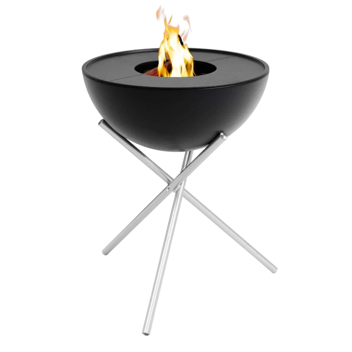 Foyer de feu noir moderne avec support trépied en argent, conçu pour un usage extérieur.
