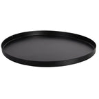 Plateau rond noir avec une finition mate et un bord métallique.