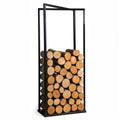 Rangement à bûches en métal noir avec des bûches empilées, design moderne.