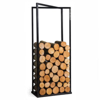 Rangement à bûches en métal noir avec des bûches empilées, design moderne.
