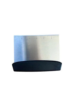 Ustensiles plancha brasero inox: grattoir inox argent avec grip caoutchouc noir